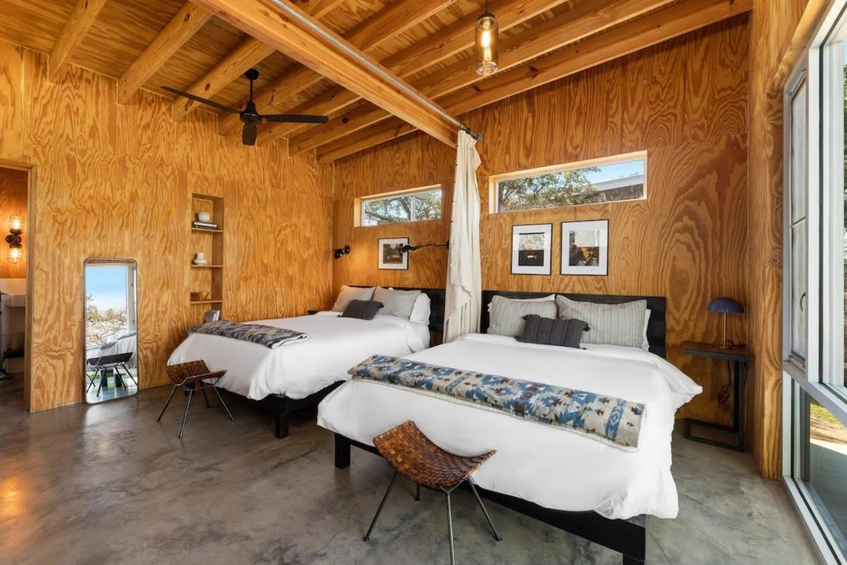 Lazo House - Riverfront With Overlooking Llano River Exterior foto